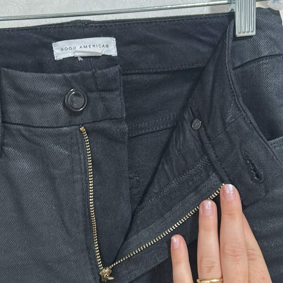 GOOD AMERICAN Good Classic Coated Straight Leg Jeans Size 4/27 - Picture 6 of 9
